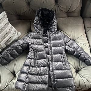 Girls barely used size 4 to 6 girls old  Monclair jacket